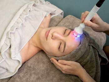 ピュールエクラ(PUR ECLAT)の写真/ホウレイ線・たるみ改善に特化した贅沢エステ！貸し切り空間で心も体もリフレッシュ！自分へのご褒美に◎