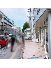 ビクト(Vict)/エスカレーターを降りたら