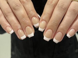 シンプルフレンチネイル