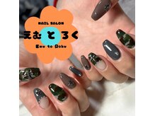 アートは手描きでお客様の好きが詰まったネイルに☆