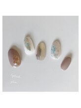 アイラッシュグラム(Eyelash glam)/8800円