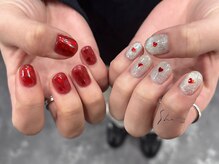 シー(SHE)/バレンタインネイル