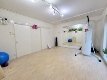 セッションルームです♪清潔感のある完全個室パーソナルジムです