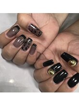 アリュグラン(Allugran)/《ネイルデザイン》