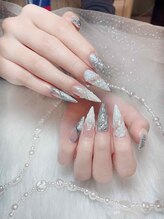 クイーンネイル(Queen Nail)/