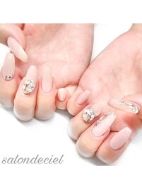 ビジュー風紅網ネイル