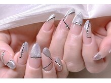 エムズ ネイルサロン(M2)/マグネット変形フレンチ