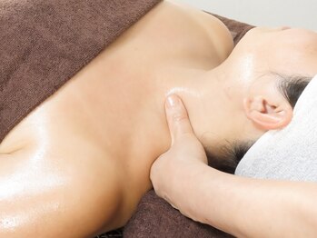 リラクゼーション楽苑(らくえん)/極上快眠ヘッドスパ頭疲労解消