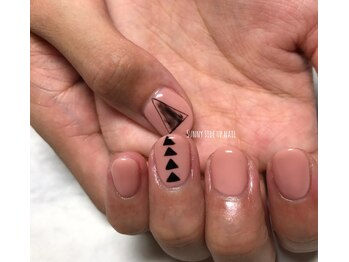 サニーサイドアップ ネイル(Sunny SideUp nail)/Triangle art.