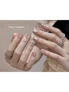 ショートネイルデザインが豊富