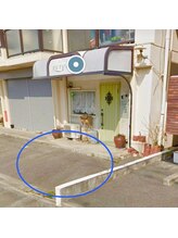 アウトカム(OUTCOME)/駐車場はこちら