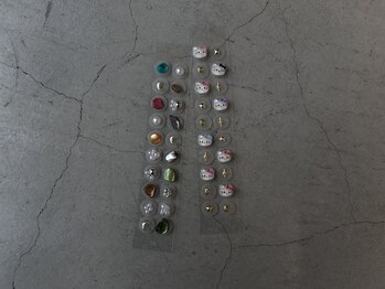 ノットイコール(≠ not equal)/個性的なパーツ