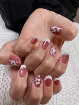 メグ(meg)/フレンチとアート8,800円