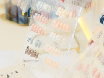 エタ(etta)の写真/どんなシーンにも馴染む上品なカラーを多数取り揃えています♪品のあるオフィスネイルはお任せください◎