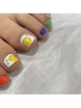 レイネイル アンド レイアイ 長嶺店(RAY NAIL & ray eye)/カラフルニコちゃん