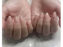 モモ(Momo)/バーチャル細フレンチネイル