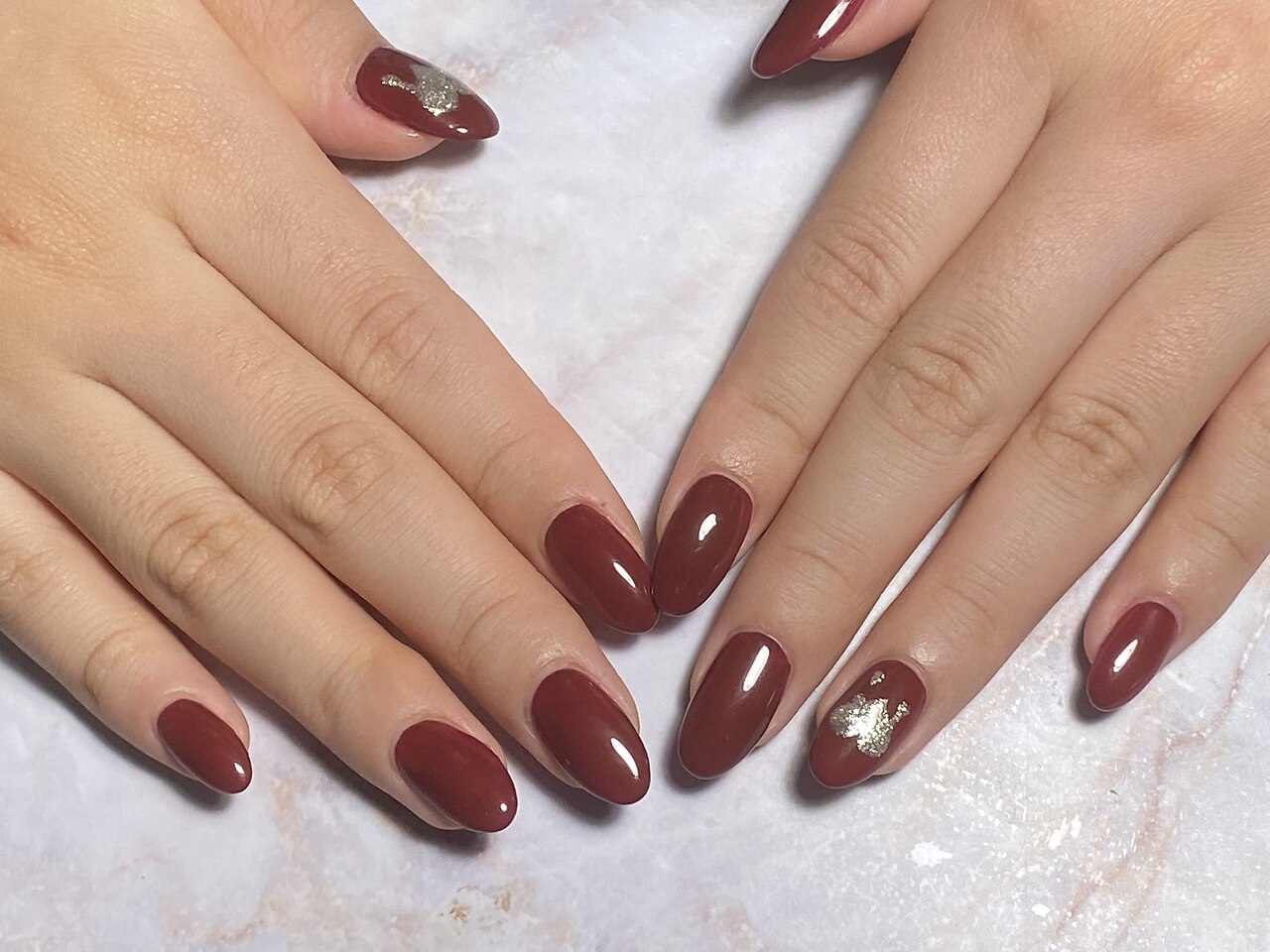 2026年冬トレンド】ボルドー ハートのネイルデザイン集｜人気順｜5