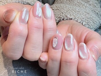 リッシュ(RICHE)/ピンクマグネットネイル