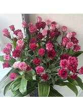 ポーラ エステイン yuuki店(POLA in)/季節の生花でお出迎え