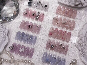 アイドールネイル(iDoll Nail)の写真/最新トレンドを押さえた豪華過ぎる定額コース★マグネットグラデやオーロラネイル含むデザインがお得に◎