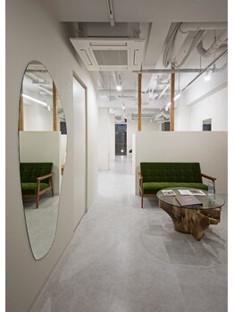 ヨーク トゥルペ(yorke tulpe)/店内イメージ写真