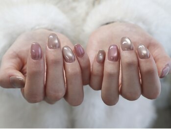 シーズネイル 渋谷店(She's nail)の写真/【写真マグネットワンカラー¥7980】上品シンプル&大人可愛いArtも用意!大人女性が足しげく通う!安い&可愛い