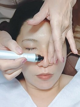 エステルーム ココ(COCO)の写真/【毛穴の黒ずみや詰まり、肌の赤みが気になる方に◎】自分ではケアが難しい毛穴のお悩みはプロにお任せ！