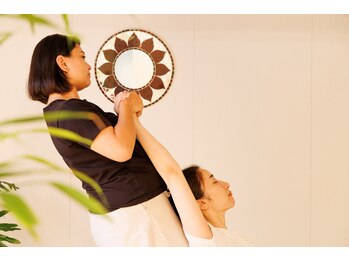 ロサアスール(Rosa azul)/タイ古式マッサージ