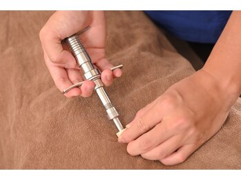 共立総合整骨院 八王子院/これで骨格矯正します!