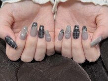 エコー(Echo)/黒ツイードネイル