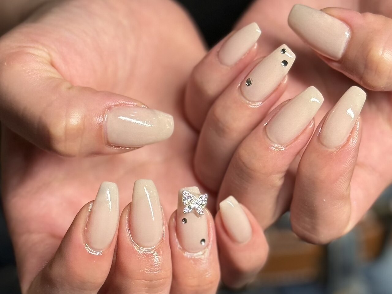 ピンクブルーワンホンニュアンスネイル オーロラ 韓国 ビジュー ハート