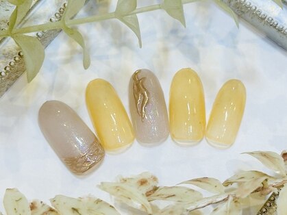 ネイル アンド アイラッシュ虹の写真