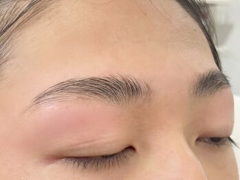 アイディール(IDEAL)の写真/話題のハリウッドブロウメニューのご用意あり◎男性から女性まで眉毛を整えて垢抜け顔に♪理想の美眉をGET!