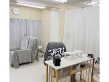 Leora nail+eye の雰囲気（施術スペース）