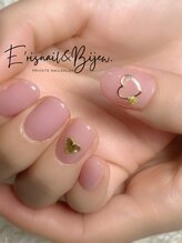 イリスネイル アンド ビジュー(E’risnail&Bijew.)/ちゅるんとピンクにハート
