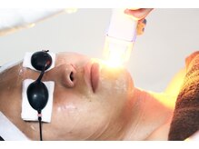 パーリックス/メンズ・顔施術イメージ