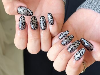 ワンアンドオンリー(One&Only)/レオパード柄×マグネットネイル