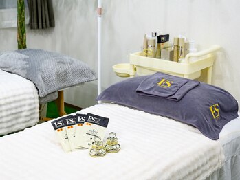 esv10日本1号店 毛穴&リフトサロン 川崎