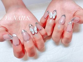 蝶々◎ガラスフレンチネイル