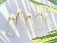 ターラ(Tara)/大人フレンチネイル