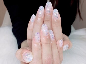 ベアトリーチェ 新宿西口(Beatrice)/雪の結晶ネイル