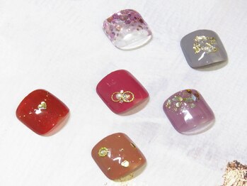 ネイルアンドアイラッシュスタジオ シュシュ(chouchou)/フットネイル・夏・親指アート