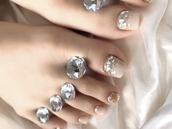 冬のフットはキラキラ♪ momoka