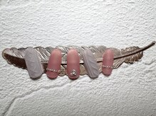 ラウレアルア(Laure’a lua)/ニットネイル