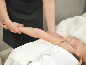 ラフィリス(RAFFILICE)の写真/【完全個室のプライベートサロン】小さいお子様同伴可/キッズスペースあり◎忙しいママにも優しい♪