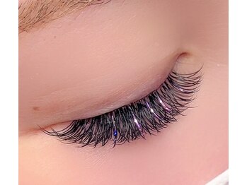 サロンドメイド(Salon de MADE)の写真/「もっと自分らしく、もっと遊び心を」日本初のキラキラエクステ《トゥリメルラッシュ》