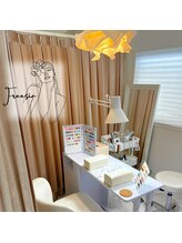 フリージア(Freesia)/白を基調に☆