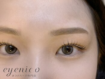 アイニコ 大阪駅前第1ビル店(eyenico)の写真/一重・奥二重・二重など、目の特徴に合わせてぴったりのデザインをご提案!トレンドの束感まつげパーマも◎