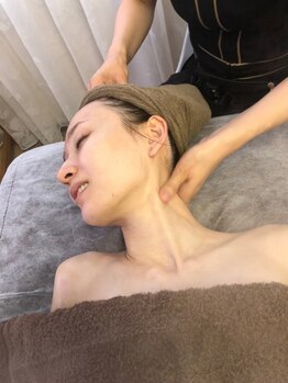 銀座 ボディハウス(BODY HOUSE)の写真/【冬の巡りサポートフェア】お顔のむくみや紫外線による肌荒れにお悩みの方へ！巡りを良くしてお悩み改善◎