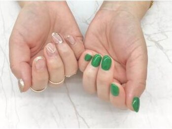 ラグジュアリーネイルズ アカバネ(Luxury Nails Akabane)/ちぐはぐNail